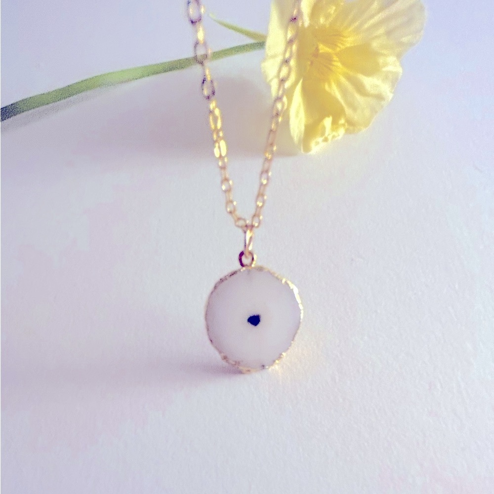 NWOT Solar Quartz white stone 1” pendant, Gold-plated dipped, 18” goldtone chain